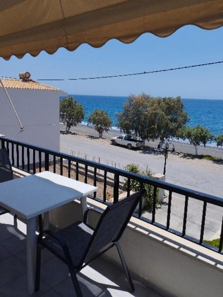 Eirini Apts On The Beach Psari Forada Dış mekan fotoğraf